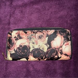 NWOT Floral Clutch